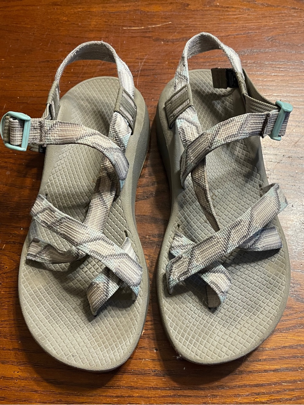 Chaco sandals women’s size 9 gray